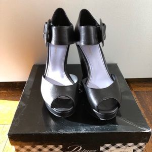New! Delman Black leather peep toe wedge sandals size 8